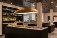 Postillion Hotel Deventer - breakfast