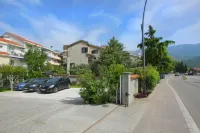 Marinero Apartments - parking