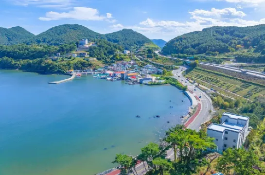 Tongyeong by the Sea Spa Pension