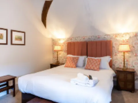 The Richard Onslow Hotels in Cranleigh
