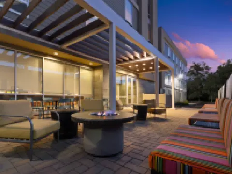 ホーム 2 スイーツ バイ ヒルトン ドーヴァー, DE ドーバーのホテル