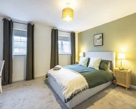The Lake Hub Hotels in Dagenham