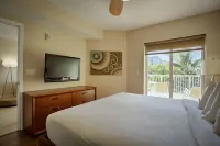 Crystal Palms Beach Resort