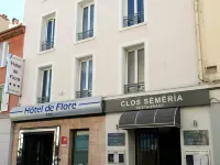 Hôtel de Flore Hotels in Saint-Raphaël