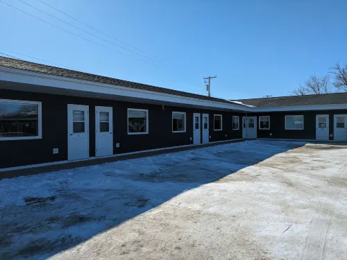 Thunderhill Motel and Suites Hotels in Swan River