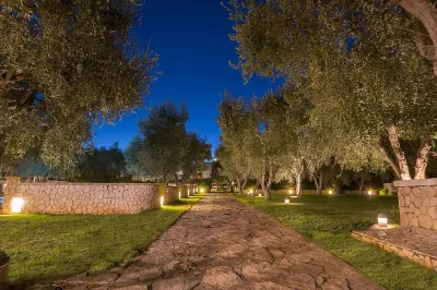 "saracena" Holiday Home with Private Beach and Swimming Pool