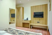 Hotel Platinum Stay InHouse Sanjha Chulha Restaurant