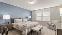 5 Bed 4 Bath Townhouse with Pool Townhouse