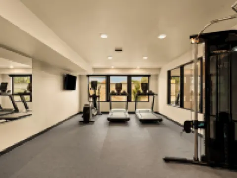 LivAway Suites- Syracuse Hotels in DeWitt