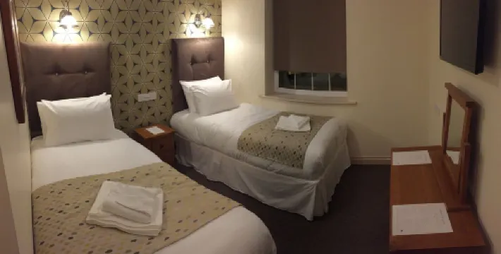 莫斯利阿姆斯住宿