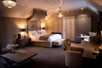The Salthouse Hotel Hotels near Cushendall Library