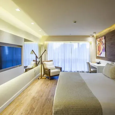 Square Design Hotel Отели рядом с достопримечательностью «Фьючер Арена»
