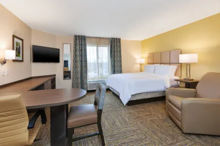 Candlewood Suites Louisville - NE Downtown Area Отели рядом с достопримечательностью «Парк Уотерфронт»