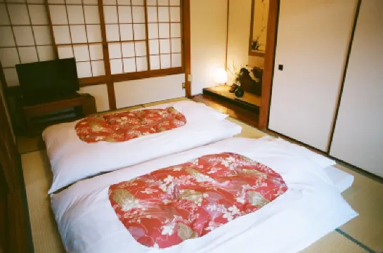 Hakonowa Hot Spring Inn Hoteles cerca de Odawarayumoto Country Club