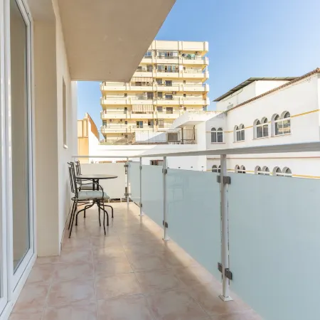 Apartamentos Castillo by Sur Suites