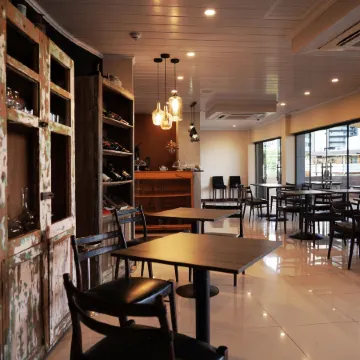 Chairu Eco Hotel