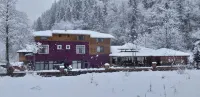 Mjora Otel Bungalov Ayder Hôtels à : Guroluk Koyu