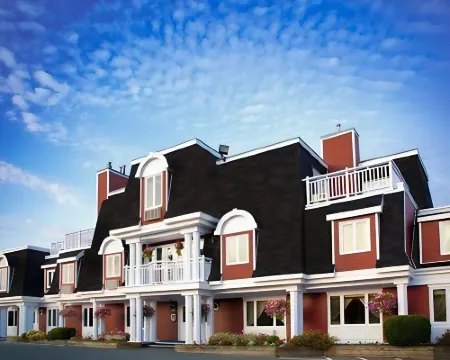 Inn on the Lake Hotels in Fall River