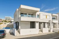 Funtastic C Apartment with Pool and Terrace Hotels in Opcina Novalja