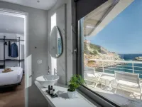 Made by the Sea Villas 12 Bdrm Hotels in Mades