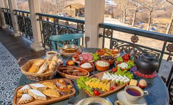 Knyazli Family Suites & Rooms