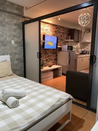 1 Bedroom Deluxe Condo at Apartelle d' Oasis