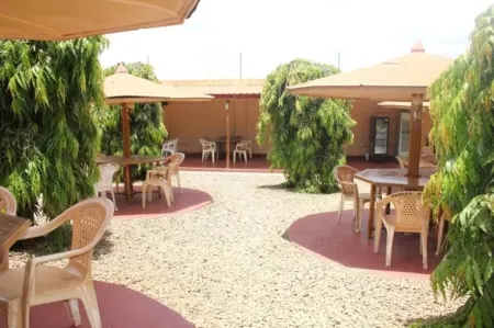 Panesis Hotel Отели в г. Эмбу