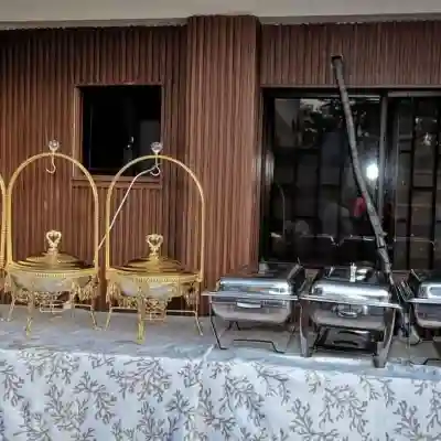 Brain B Hotel and Suites Dining/Meeting Rooms