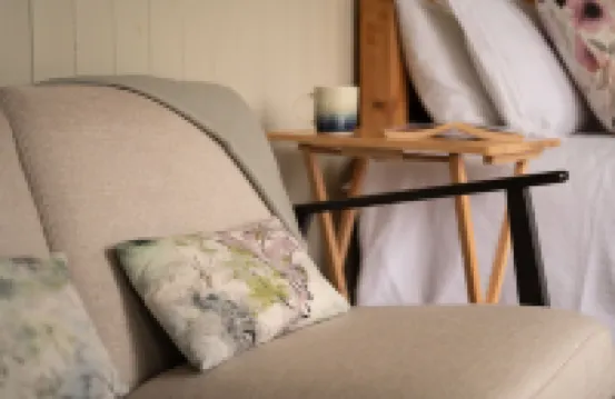 1 Bed Shepherds Hut-Sleeps 2-Free Parking-Mtn View