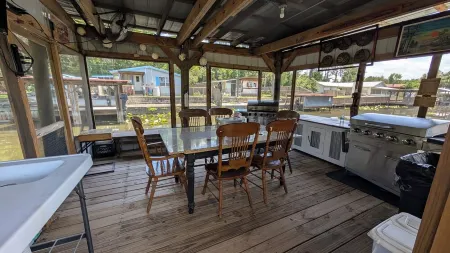 Free Boat to Use at Our Fish Camp, Water Front, Fish from Dock,Worm Farm,Pets OK