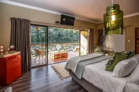 Bambuu Lakeside Lodge - Romantic
