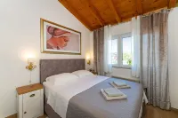 Villa Zlatni Dvori ZadarVillas