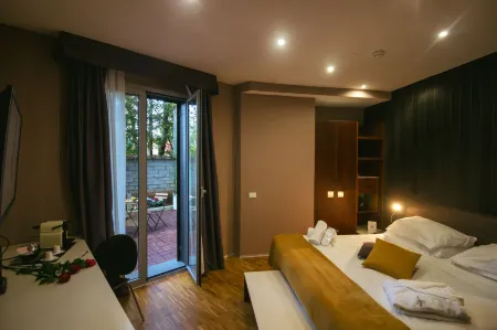 Black Hotel
