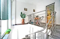 Beautiful View and Apartment for Family - Airport Shuttle
