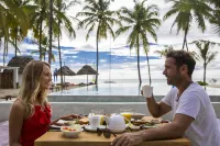 The Loop Beach Resort- Adults Only - Aamiainen