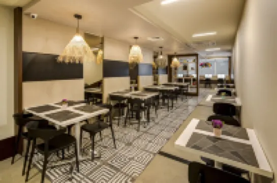 Arawi Miraflores Express