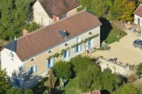 Moulin de la Croix Hotels in Charnizay