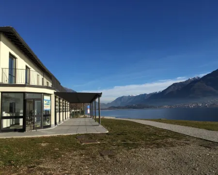 Lake Como Beach Hostel Hotels in Domaso