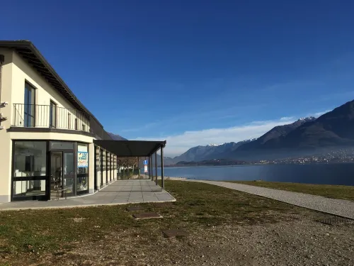 Lake Como Beach Hostel Hotels in Domaso