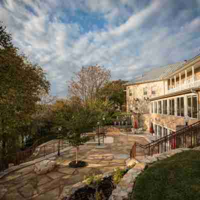 Gruene River Hotel & Retreat Hotel Exterior