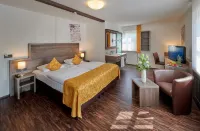 Posthotel Donaustauf Hotels in Barbing