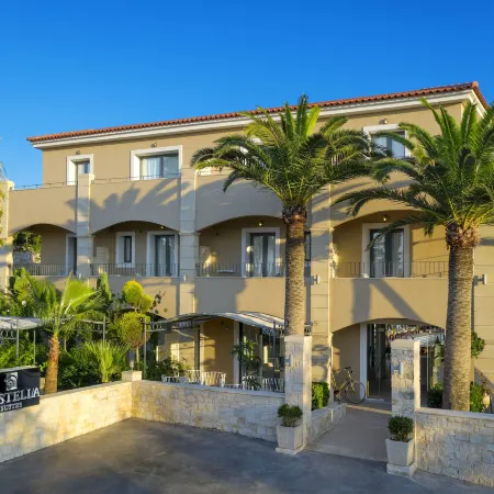 La Stella Suites