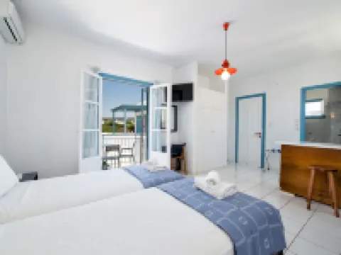 フィボス アパートメンツ パロス島のホテル