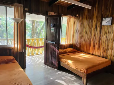 Hotel Aurora Hotels in Montezuma