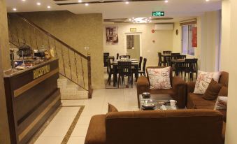 Shaqilath Hotel
