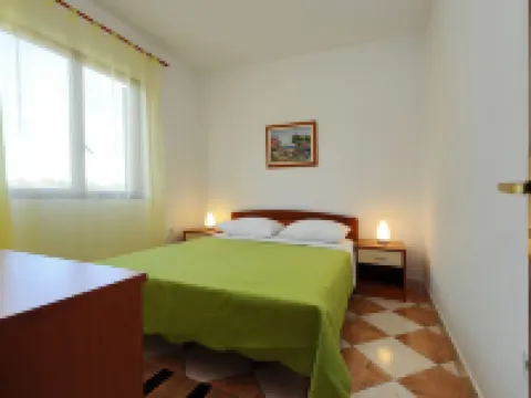 Apartments Valentina-B Hotels in Nin