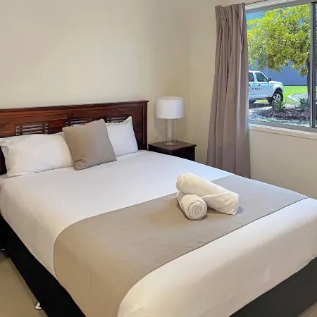 Direct Collective - Villas on Rivergum