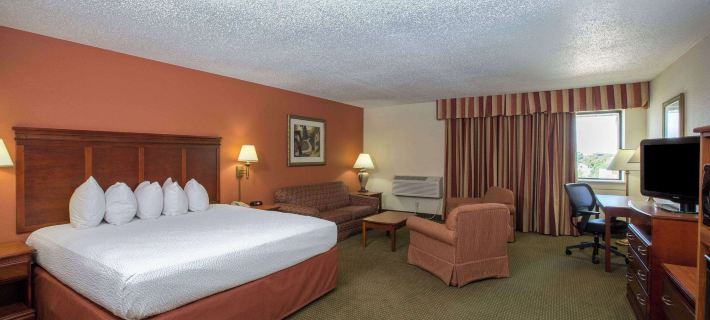 AmericInn by Wyndham Omaha Hotels in Omaha
