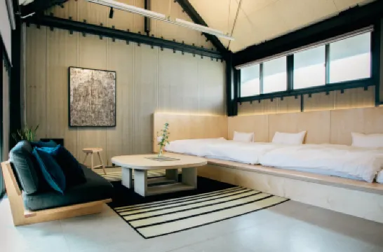 L'Atelier T Trois Hotel a 