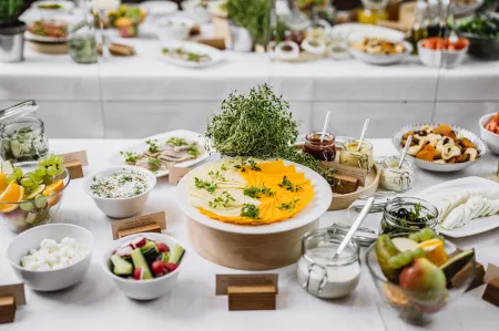 Art hotel Moon garden Отели рядом с достопримечательностью «Цемах Йоселевич Шабад»